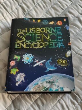 The Usborne Science Encyclopedia Soft Cover Y2K Cottagecore Retro  educational